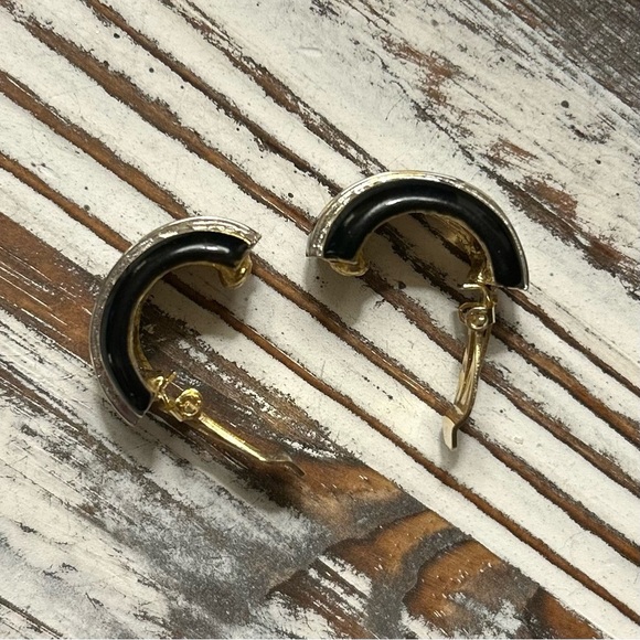 Donald Stannard VTG Black Gold Half Hoop Earrings Clip On Enamel Rhinestone - Picture 8 of 12
